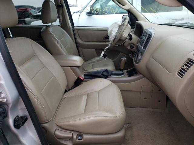 Photo 5 from auction – 2005 FORD ESCAPE LIM with VIN 1FMCU94115KA65200