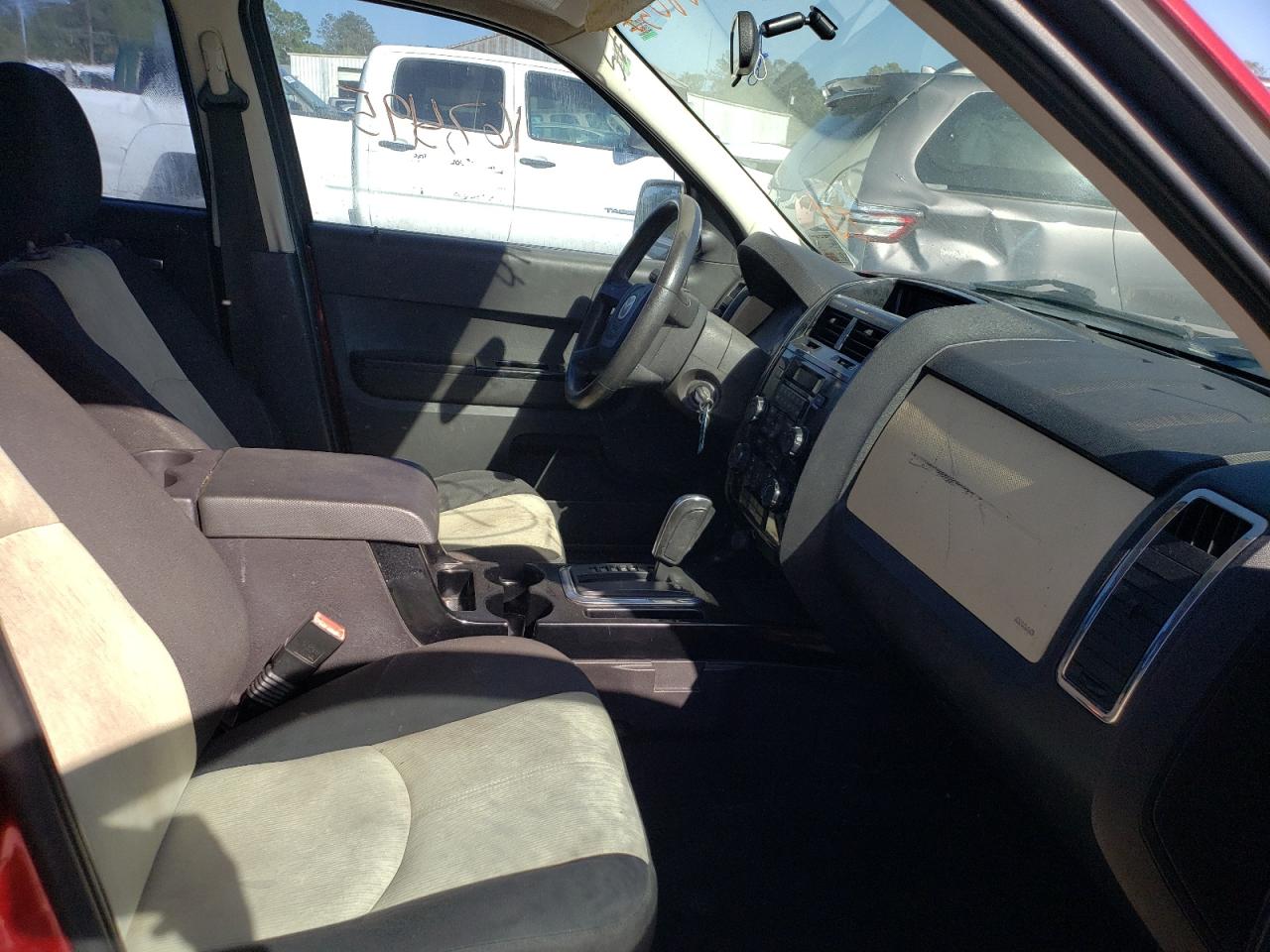 Photo 5 from auction – 2008 MAZDA TRIBUTE I with VIN 4F2CZ02Z48KM06796