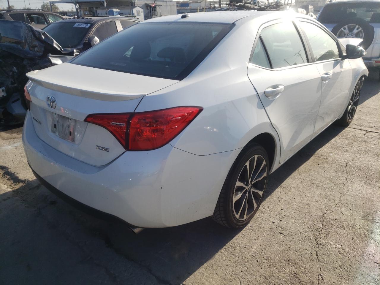 Photo 4 from auction – 2017 TOYOTA COROLLA L with VIN 5YFBURHE5HP606137