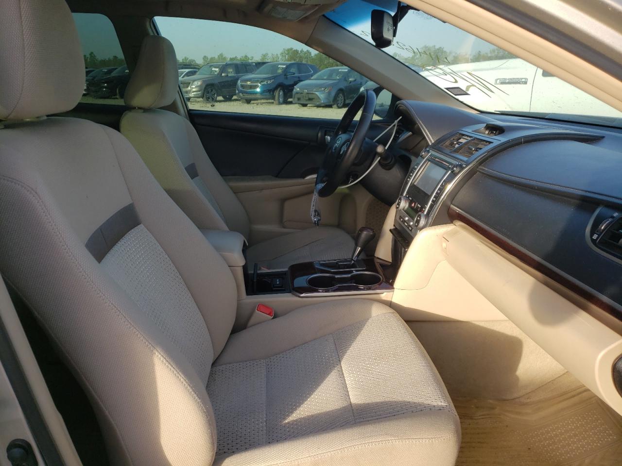 Photo 5 from auction – 2013 TOYOTA CAMRY L with VIN 4T4BF1FK8DR330345