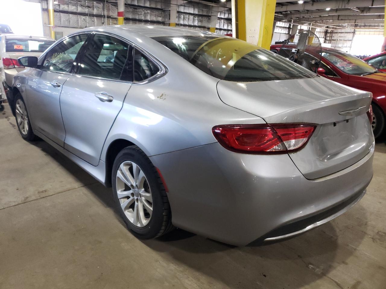 Photo 3 from auction – 2015 CHRYSLER 200 LIMITE with VIN 1C3CCCAB0FN692833