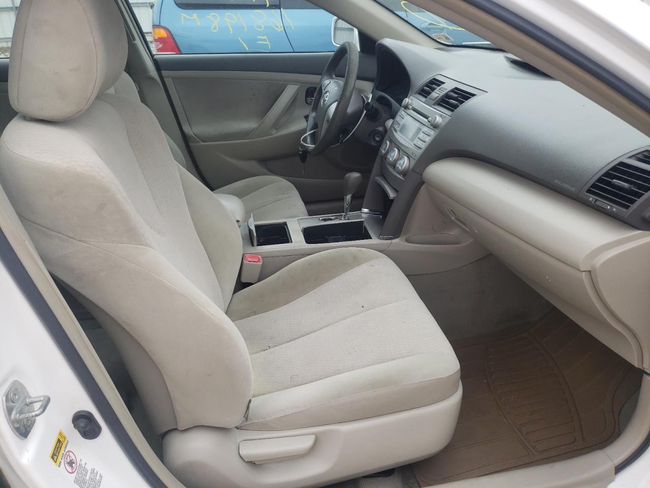 Photo 9 from auction – 2011 TOYOTA CAMRY BASE with VIN 4T1BF3EK1BU594205