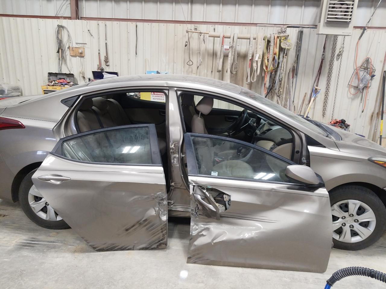 Photo 9 from auction – 2016 HYUNDAI ELANTRA SE with VIN 5NPDH4AE2GH781208