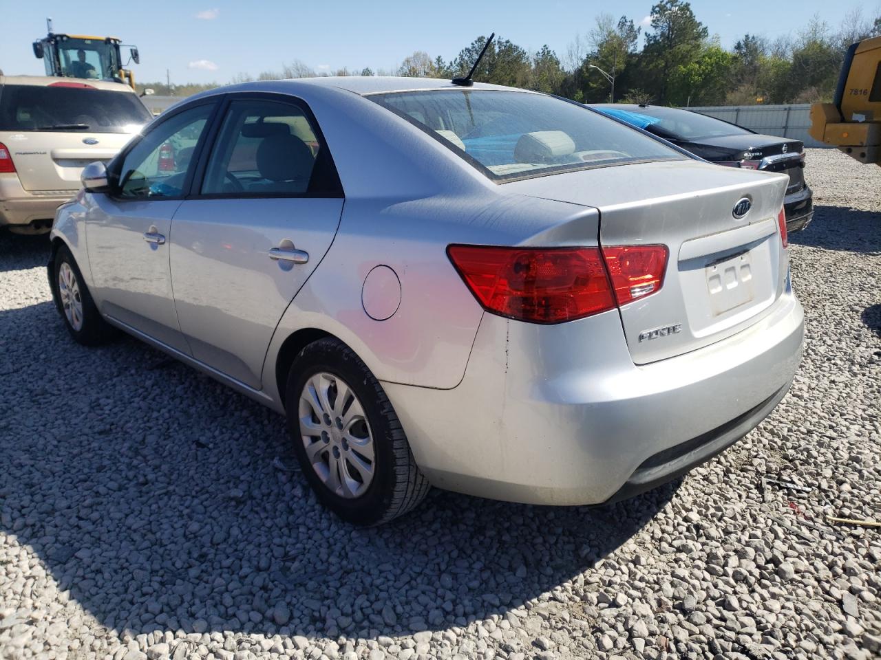Photo 3 from auction – 2013 KIA FORTE EX with VIN KNAFU4A27D5727387