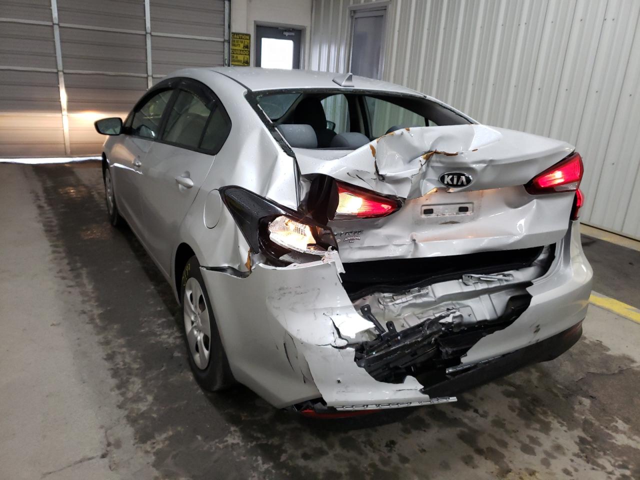 Photo 3 from auction – 2018 KIA FORTE LX with VIN 3KPFL4A74JE191113