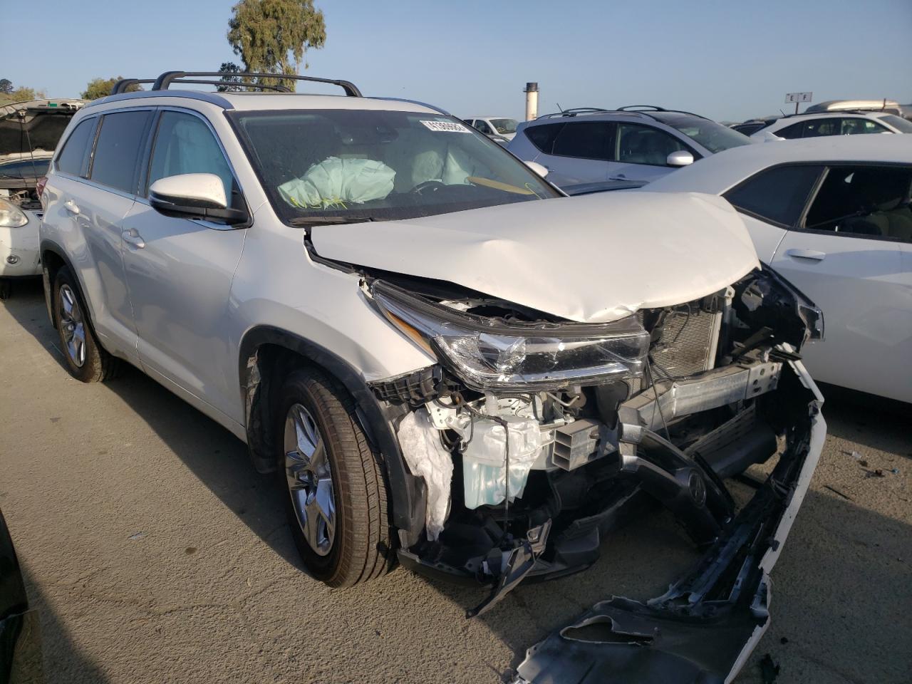 TOYOTA HIGHLANDER 2018 with VIN 5TDDZRFH1JS889981 - Photo from auction