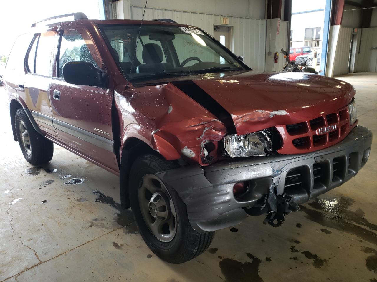 ISUZU RODEO S 2000 with VIN 4S2DM58W4Y4332687 - Photo from auction