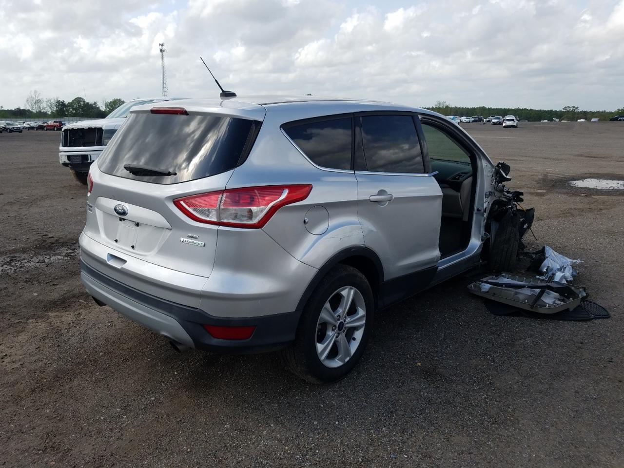 Photo 4 from auction – 2014 FORD ESCAPE SE with VIN 1FMCU0GX2EUB71560