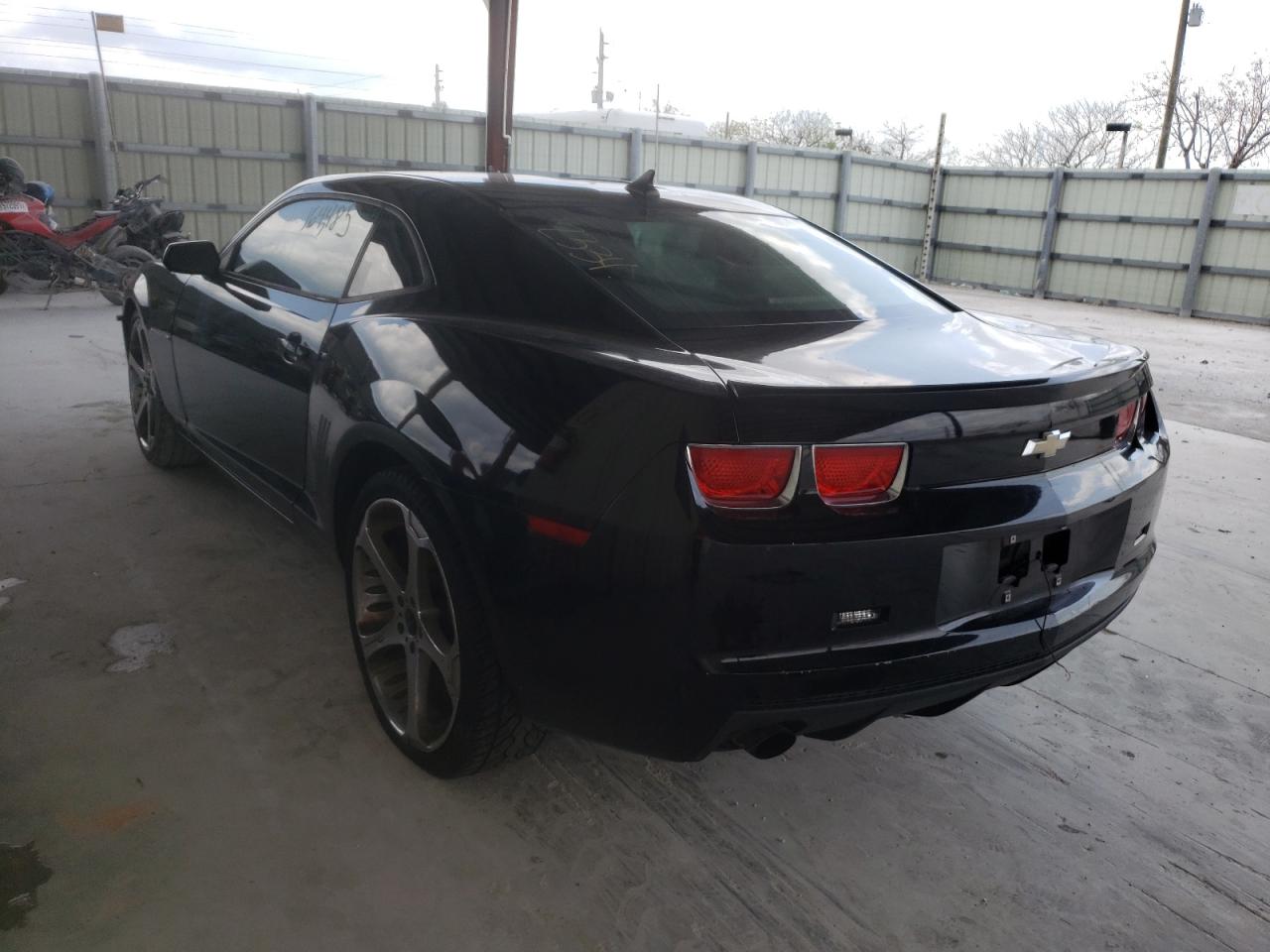 Photo 3 from auction – 2011 CHEVROLET CAMARO LS with VIN 2G1FE1ED9B9145391