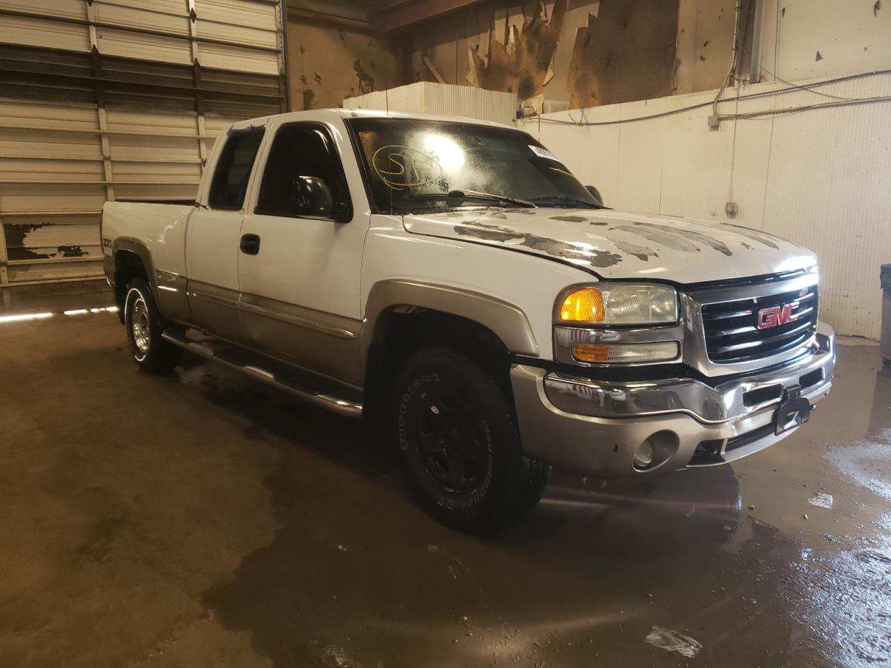 GMC NEW SIERRA 2003 with VIN 2GTEK19T931180462 - Photo from auction