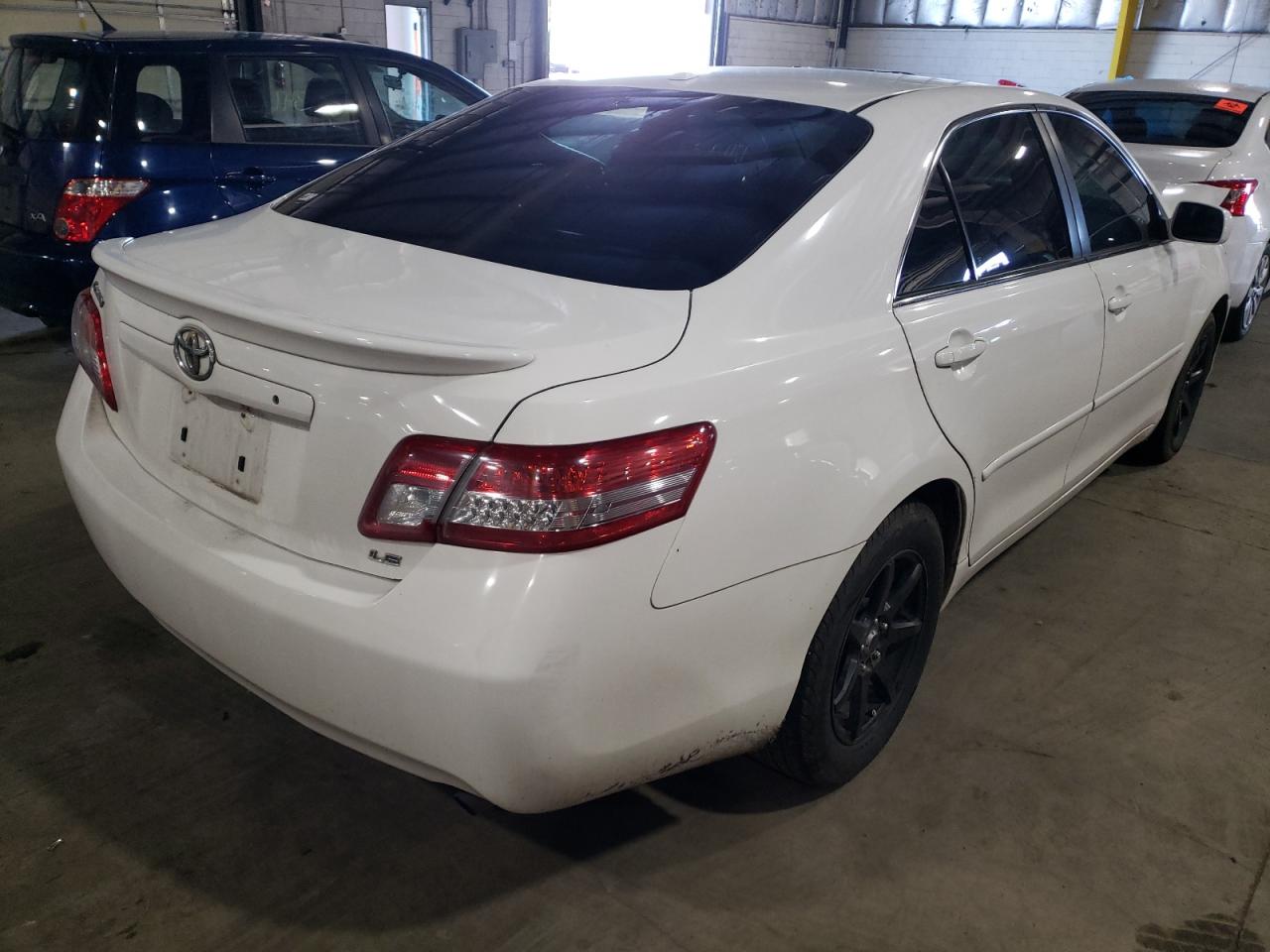 Photo 4 from auction – 2011 TOYOTA CAMRY BASE with VIN 4T1BF3EK3BU749000