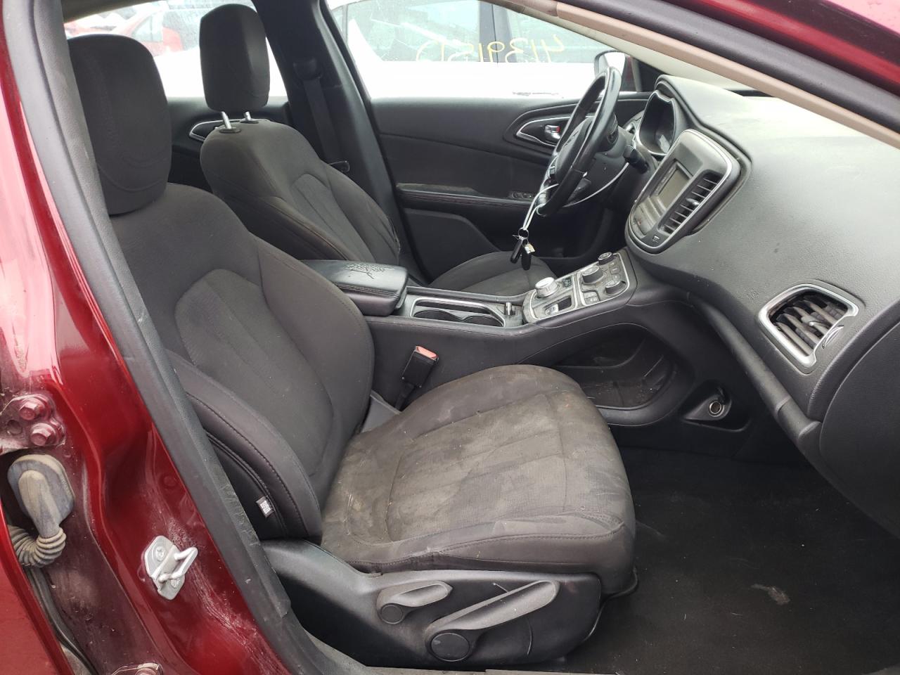 Photo 5 from auction – 2015 CHRYSLER 200 LIMITE with VIN 1C3CCCAB0FN617419