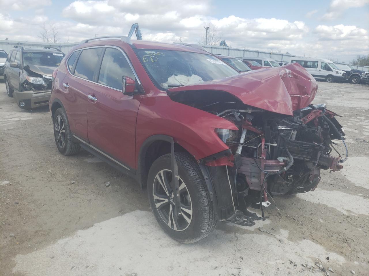 NISSAN ROGUE S 2017 with VIN JN8AT2MV4HW282833 - Photo from auction