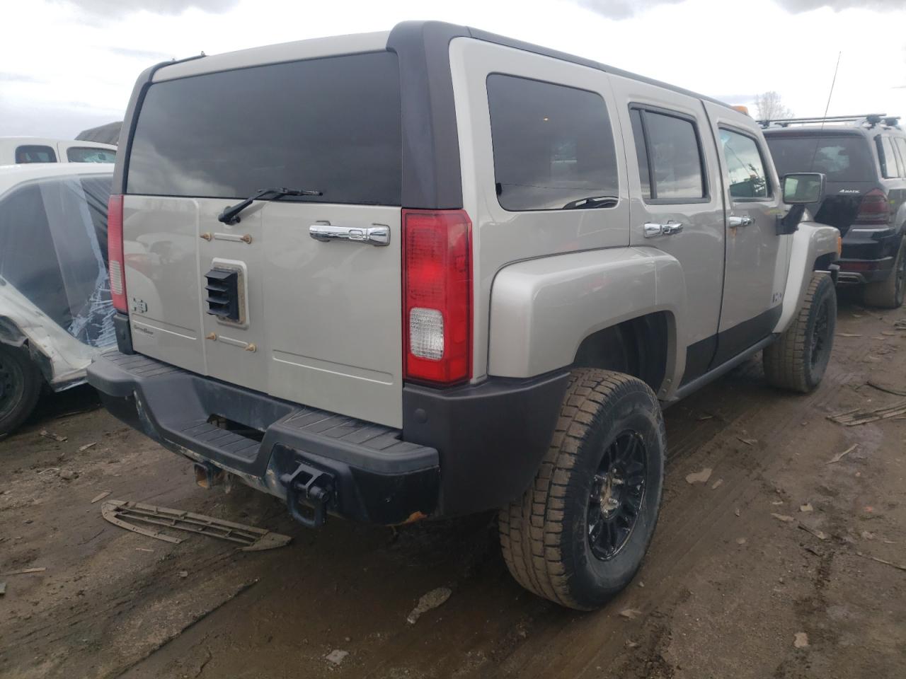 Photo 4 from auction – 2006 HUMMER H3 with VIN 5GTDN136368102338