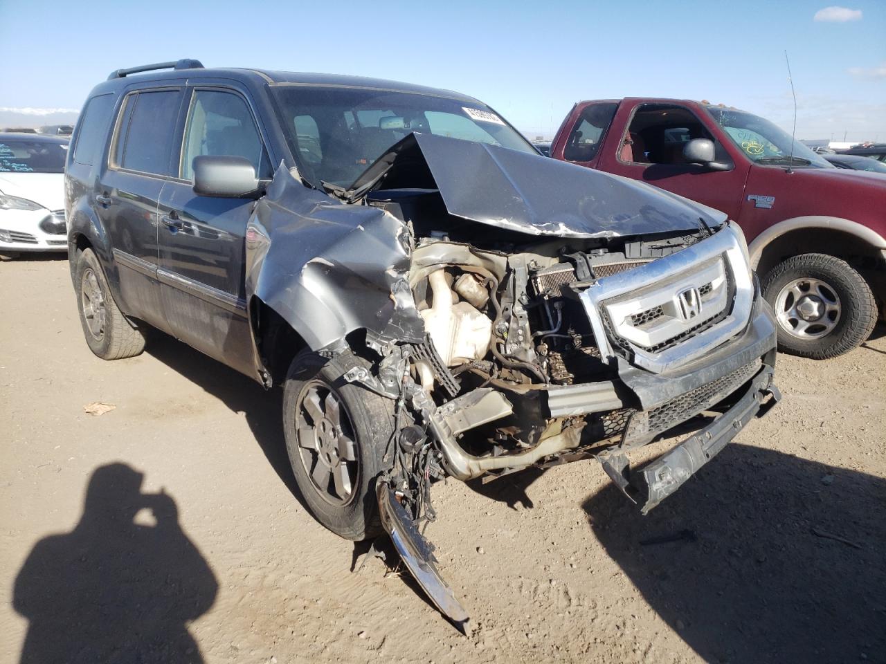 HONDA PILOT TOUR 2009 with VIN 5FNYF48909B015785 - Photo from auction