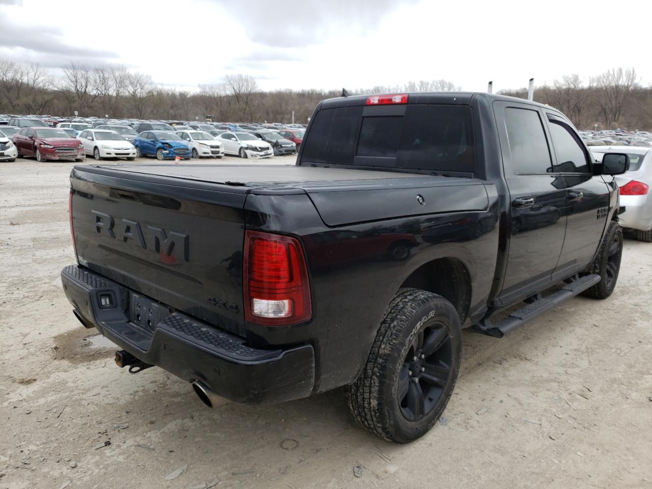 Photo 4 from auction – 2017 RAM 1500 SPORT with VIN 1C6RR7MT6HS642644
