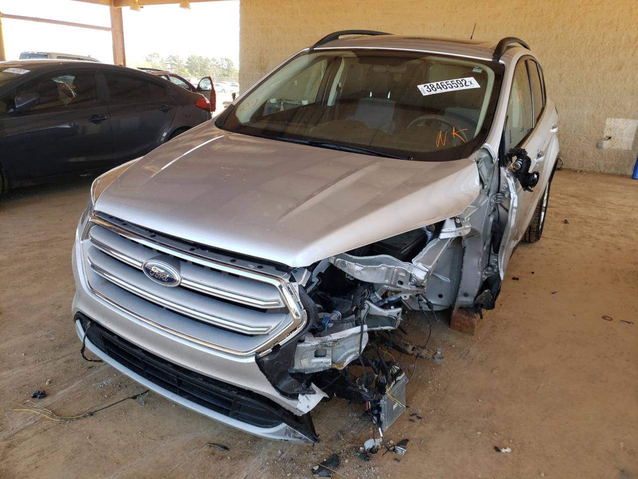 Photo 2 from auction – 2018 FORD ESCAPE SE with VIN 1FMCU0GD0JUB76028