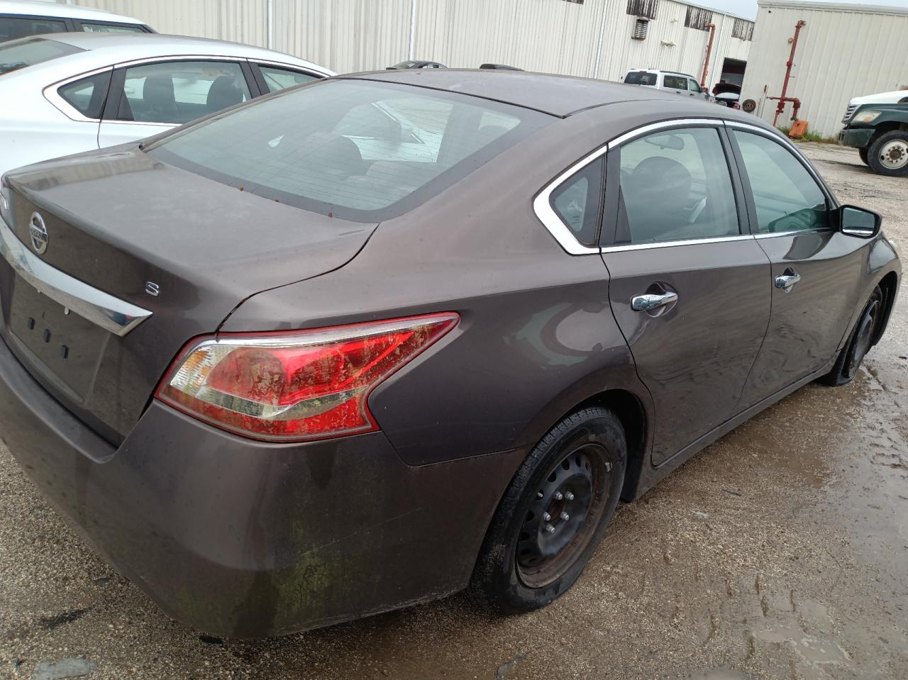 Photo 4 from auction – 2013 NISSAN ALTIMA 2.5 with VIN 1N4AL3APXDC209460