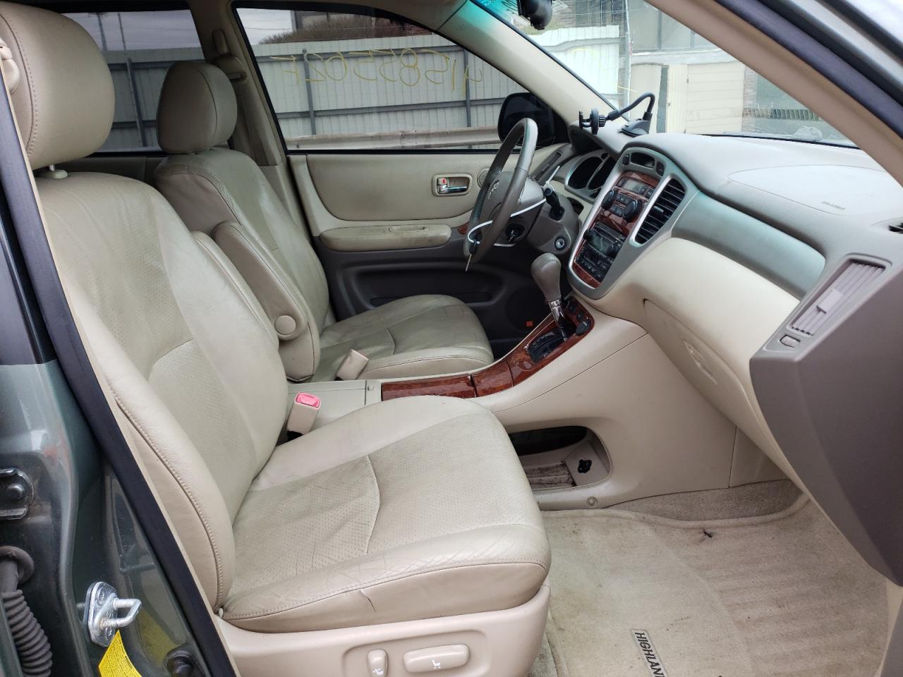 Photo 5 from auction – 2006 TOYOTA HIGHLANDER with VIN JTEEP21AX60149248