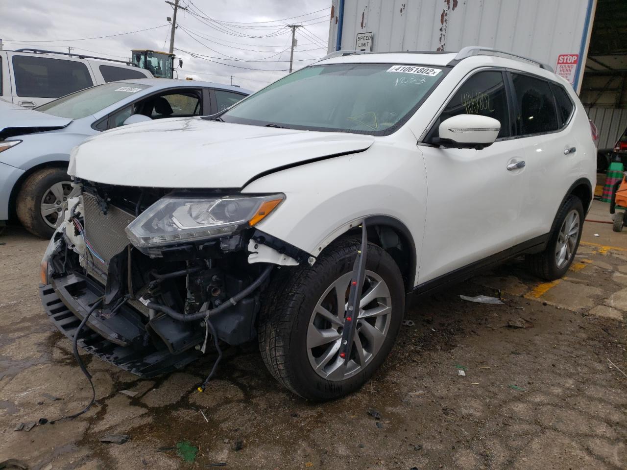 Photo 2 from auction – 2014 NISSAN ROGUE S with VIN 5N1AT2MV3EC781823