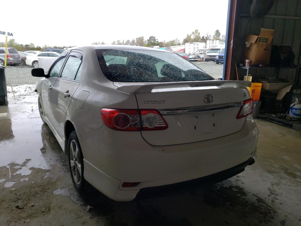 Photo 3 from auction – 2011 TOYOTA CAROLLA with VIN 2T1BU4EE2BC585388