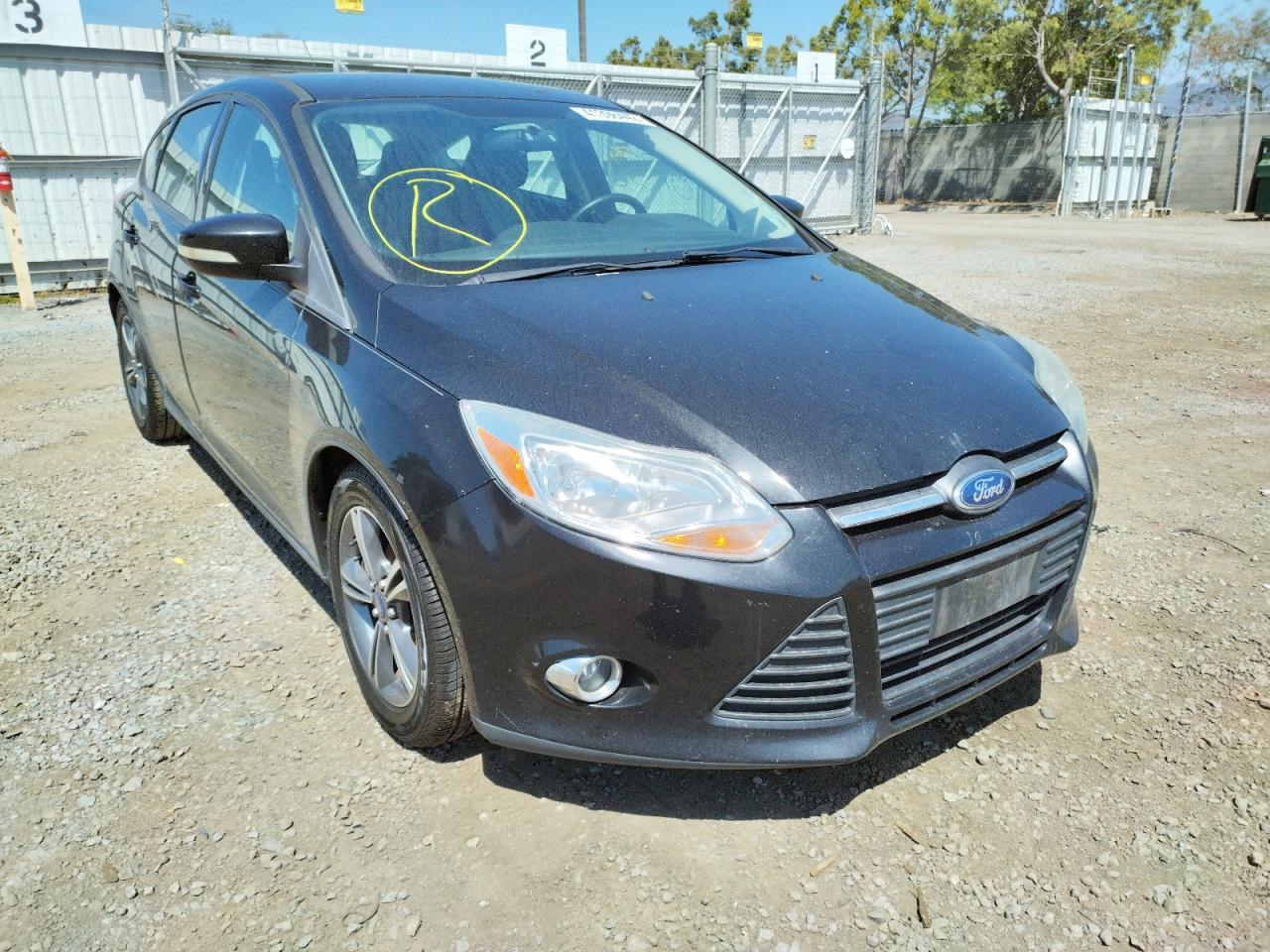 FORD FOCUS SE 2014 с VIN 1FADP3K29EL446446 - Фото с аукциона