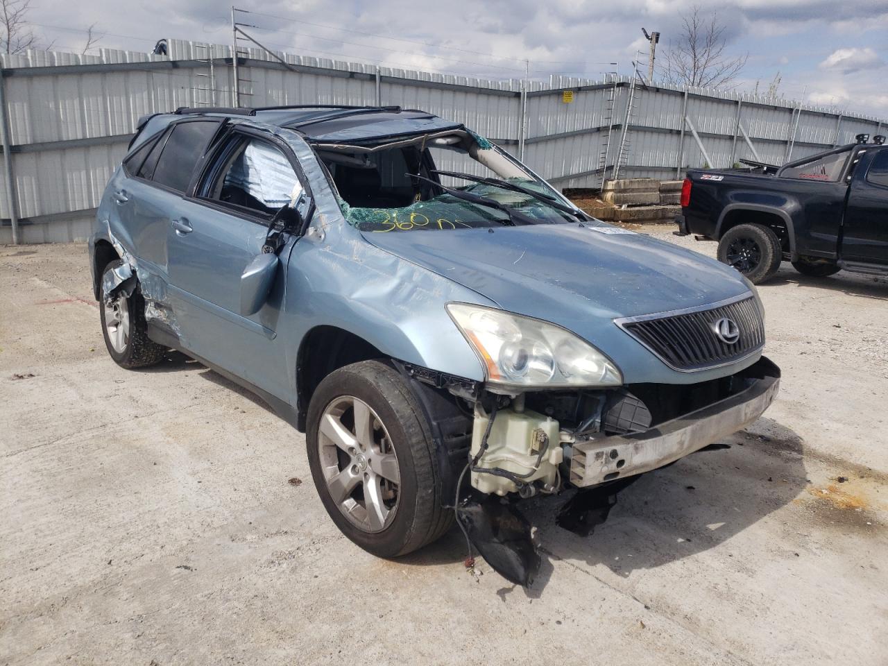 LEXUS RX 330 2006 with VIN 2T2HA31U86C107827 - Photo from auction