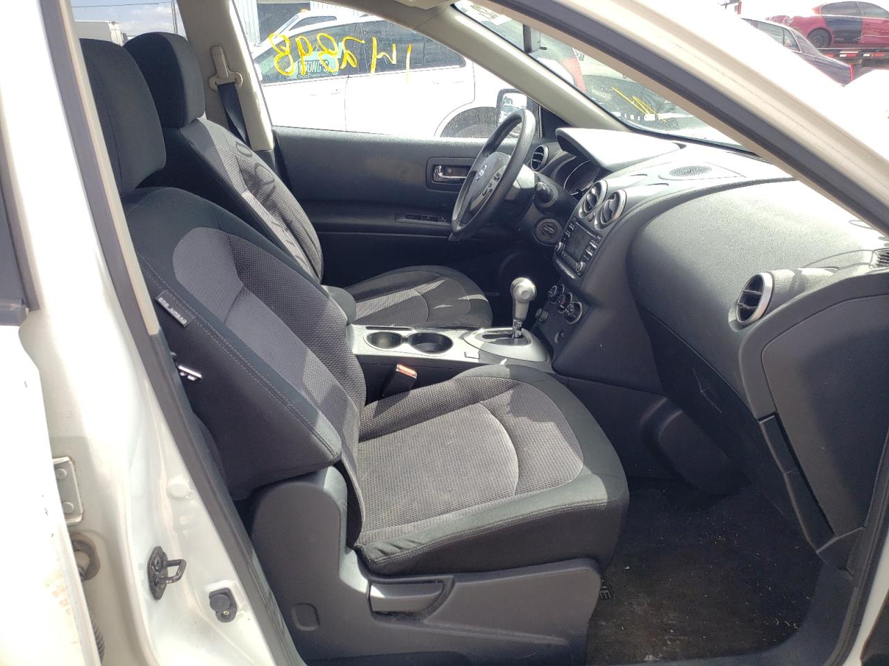 Photo 5 from auction – 2013 NISSAN ROGUE S with VIN JN8AS5MT2DW515170