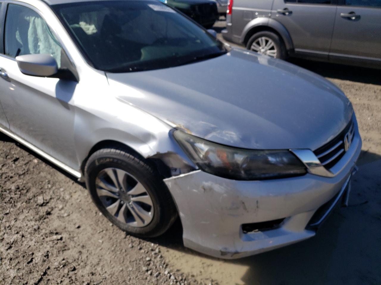 Photo 9 from auction – 2014 HONDA ACCORD LX with VIN 1HGCR2F33EA188693