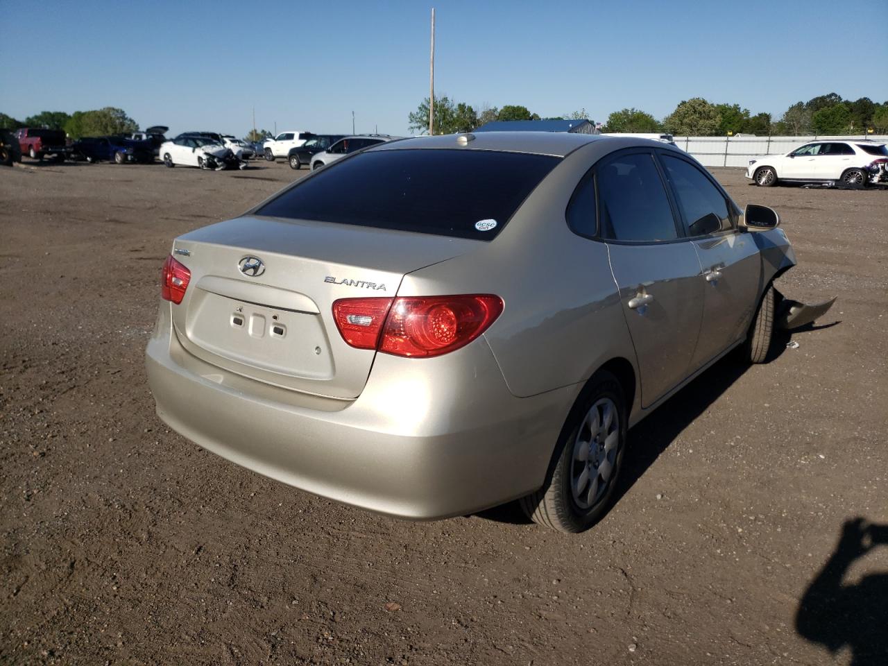 Photo 4 from auction – 2008 HYUNDAI ELANTRA GL with VIN KMHDU46D28U445895
