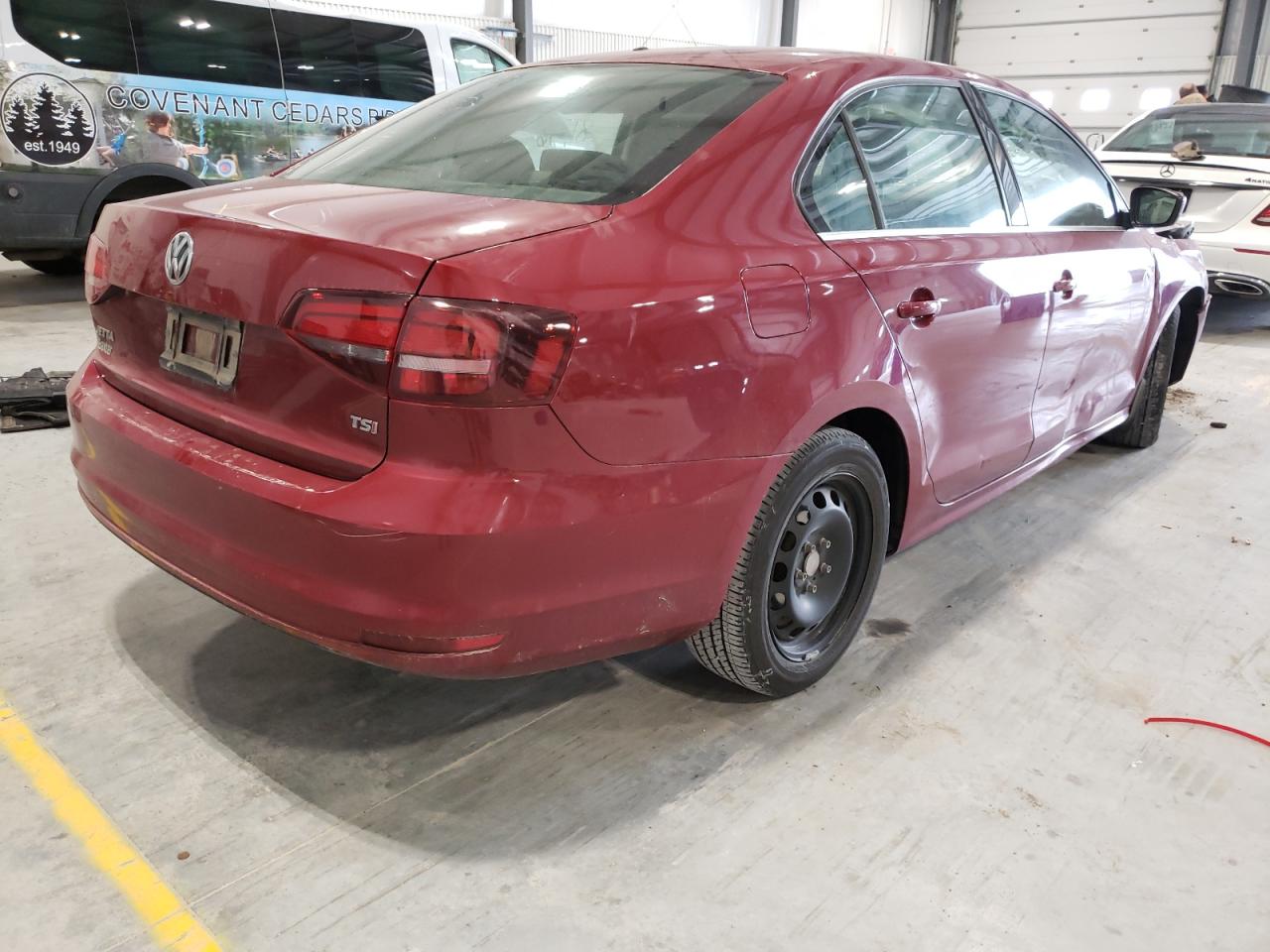 Photo 4 from auction – 2017 VOLKSWAGEN JETTA S with VIN 3VW2B7AJ6HM361676