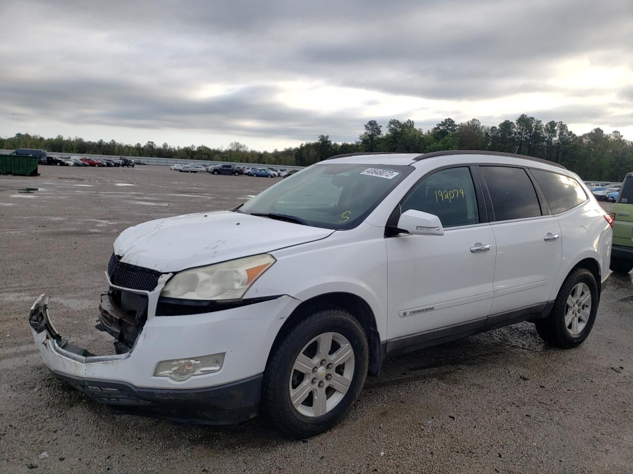 Photo 2 from auction – 2009 CHEVROLET TRAVERSE L with VIN 1GNER23D69S169096