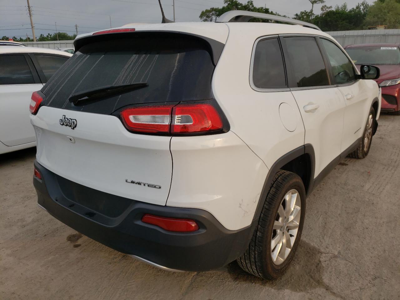 Photo 4 from auction – 2017 JEEP CHEROKEE L with VIN 1C4PJLDB2HW539558