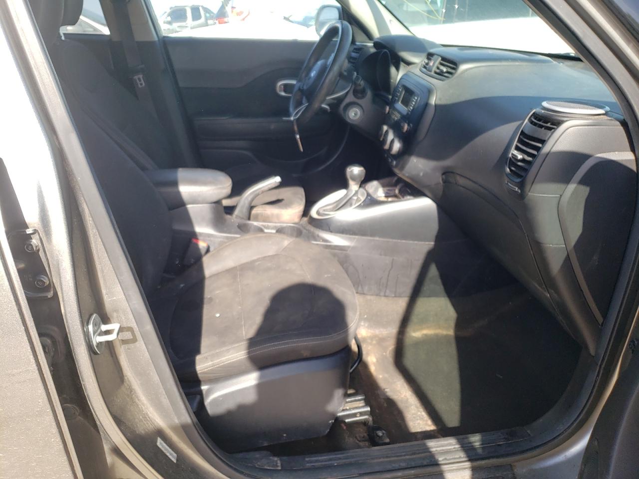 Photo 5 from auction – 2014 KIA SOUL with VIN KNDJN2A28E7078526