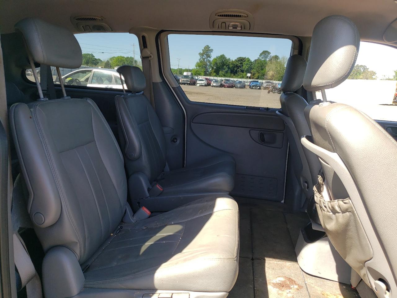 Photo 6 from auction – 2006 DODGE GRAND CARA with VIN 2D4GP44L16R780310
