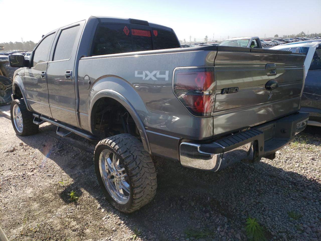 Photo 3 from auction – 2011 FORD F150 SUPER with VIN 1FTFW1EFXBFD41157