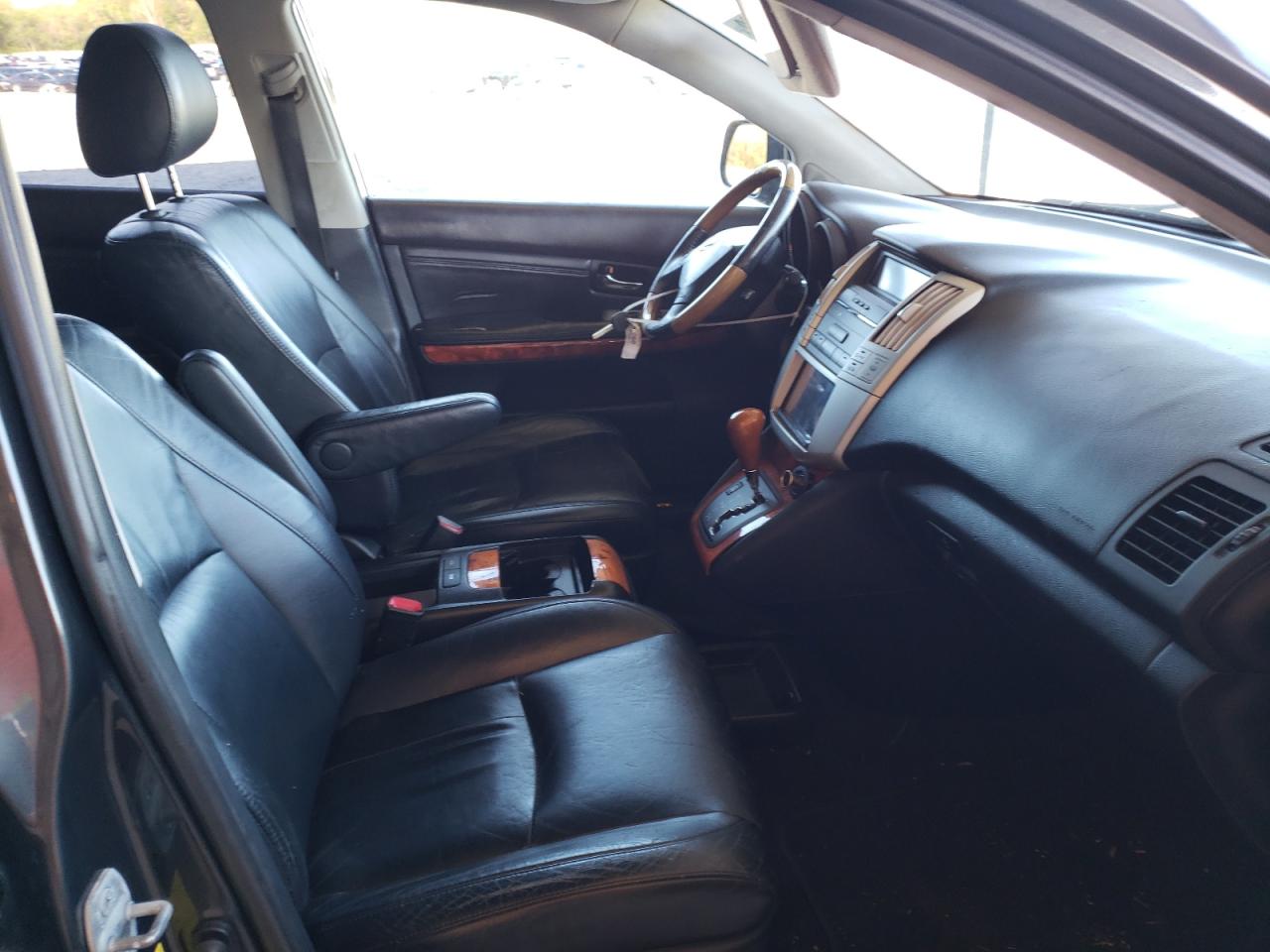 Photo 5 from auction – 2005 LEXUS RX 330 with VIN 2T2GA31U05C022958