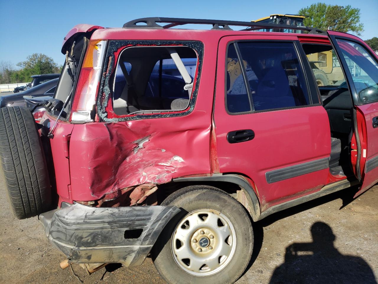 Photo 9 from auction – 2001 HONDA CR-V LX with VIN JHLRD284X1S008002