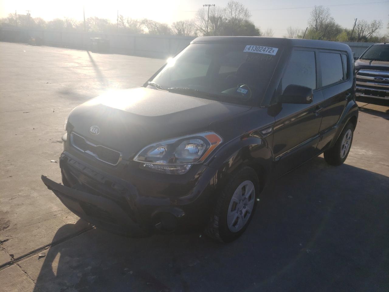 Photo 2 from auction – 2013 KIA SOUL with VIN KNDJT2A52D7533143