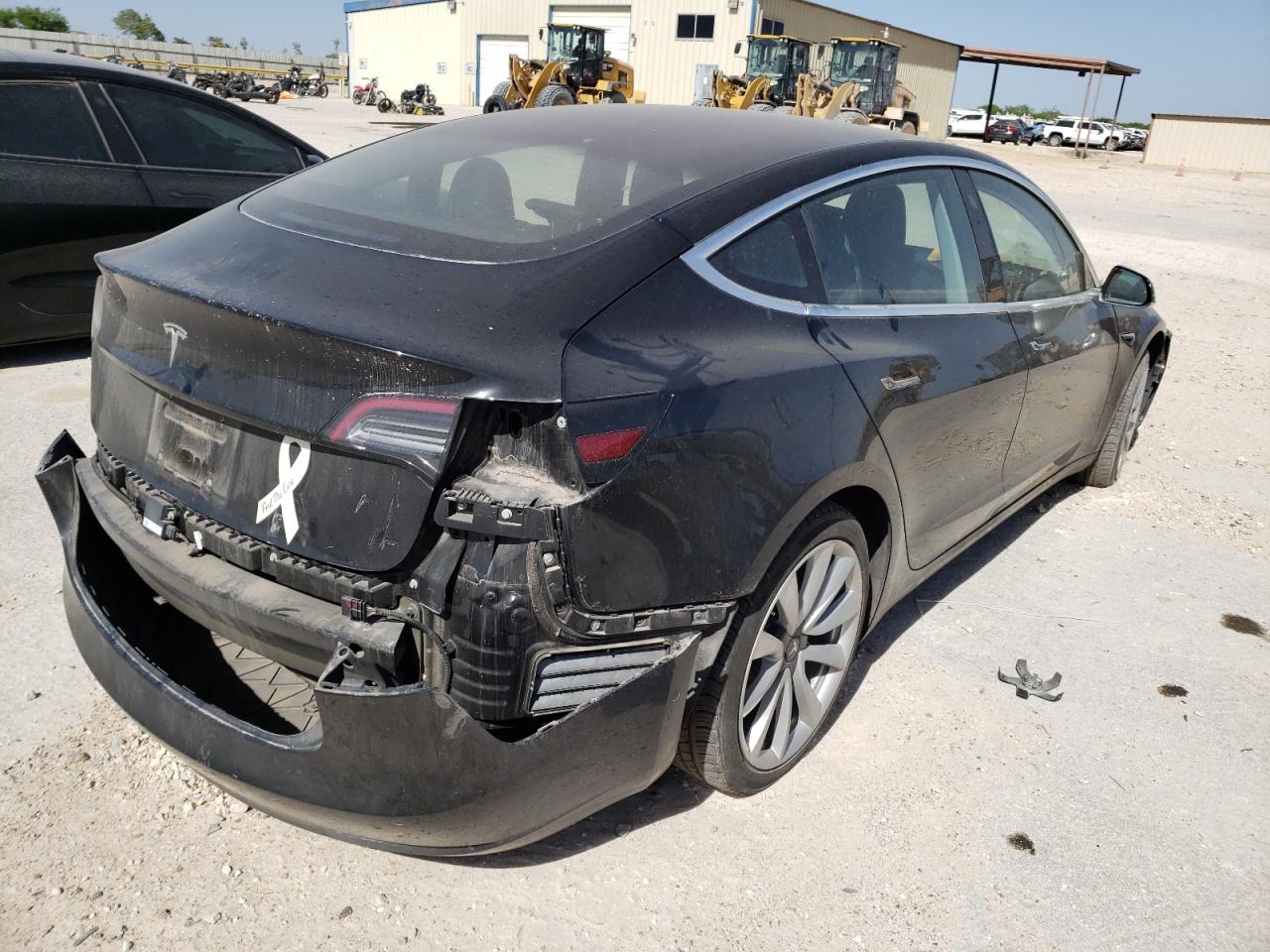Photo 4 from auction – 2018 TESLA MODEL 3 with VIN 5YJ3E1EA7JF060334