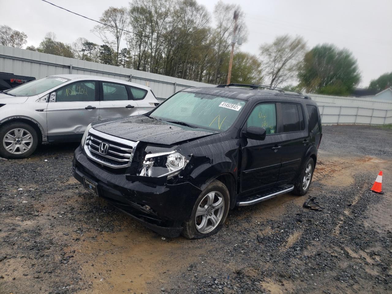 Photo 2 from auction – 2014 HONDA PILOT EXL with VIN 5FNYF4H68EB051322