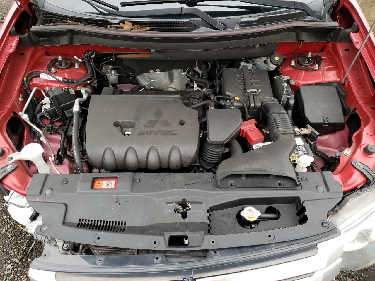 Photo 7 from auction – 2015 MITSUBISHI OUTLANDER with VIN JA4AZ3A32FZ002349