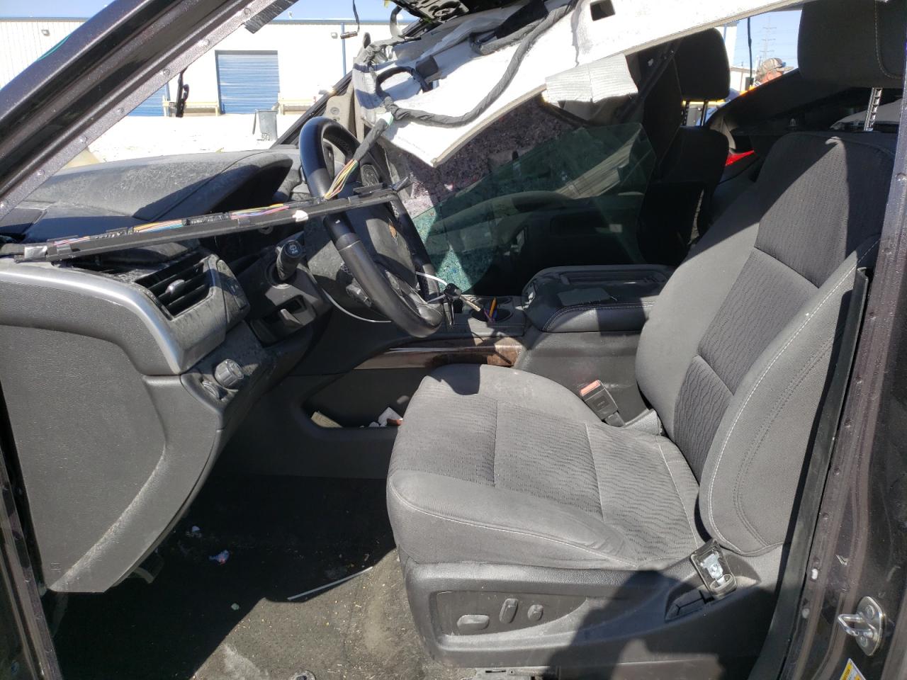 Photo 5 from auction – 2016 CHEVROLET SUBURBAN C with VIN 1GNSCGKC5GR194439