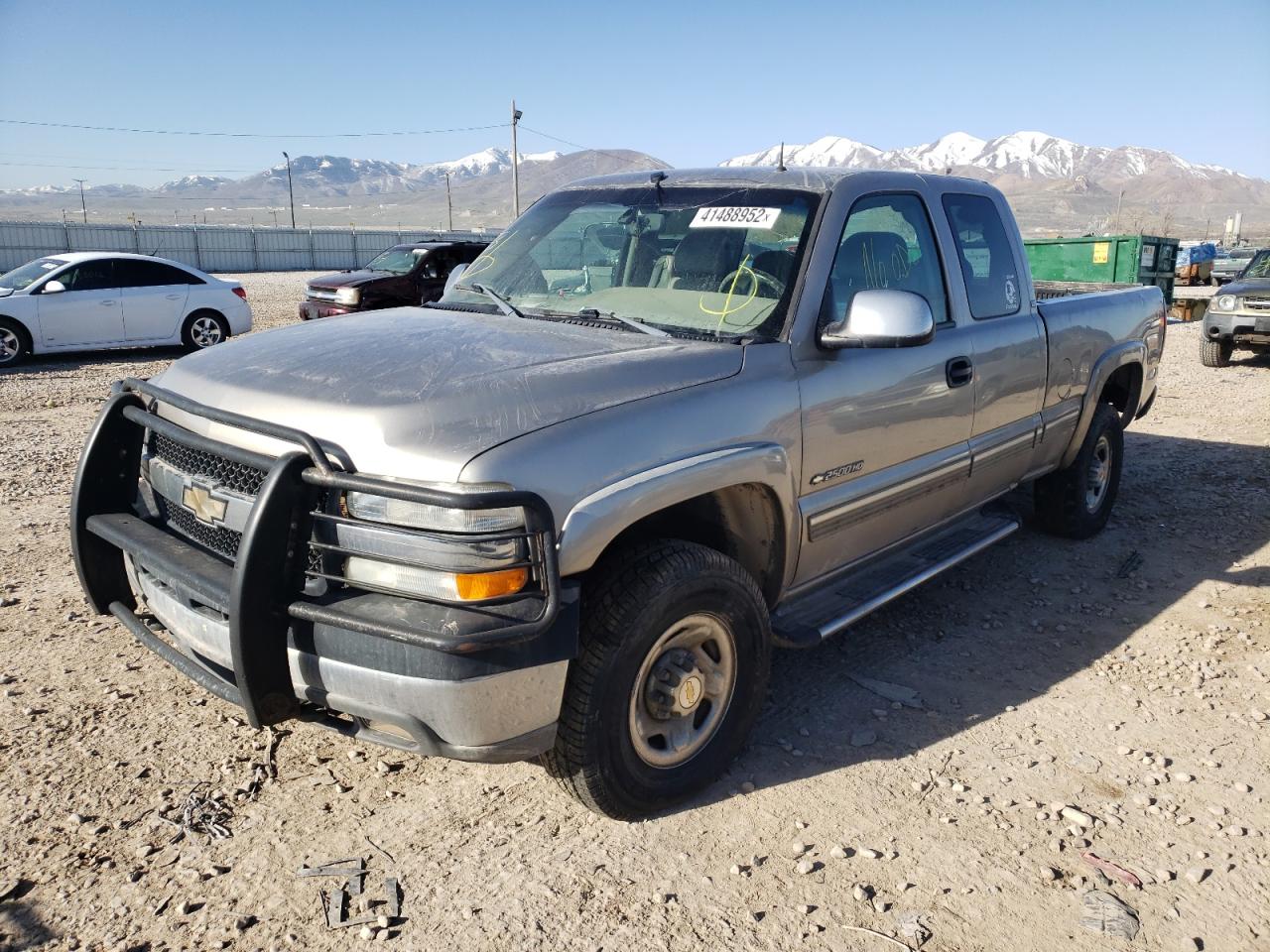 Photo 2 from auction – 2001 CHEVROLET SILVERADO with VIN 1GCHK29G61E276700