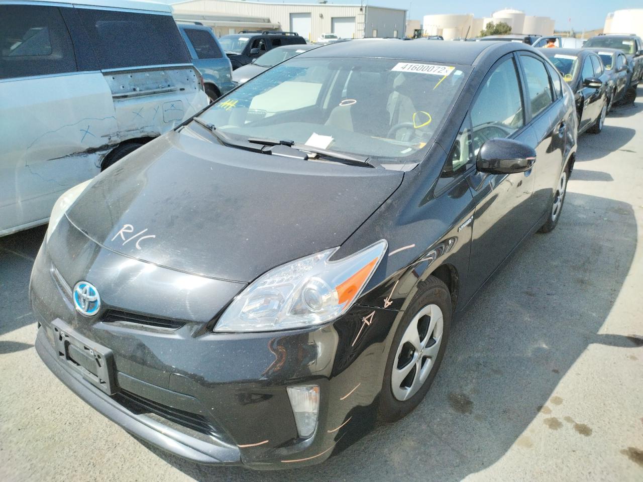 Photo 2 from auction – 2014 TOYOTA PRIUS with VIN JTDKN3DUXE0376057
