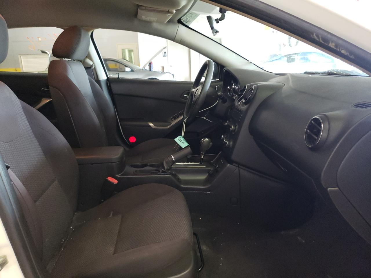Photo 5 from auction – 2006 PONTIAC G6 with VIN 1G2ZF55B164142408