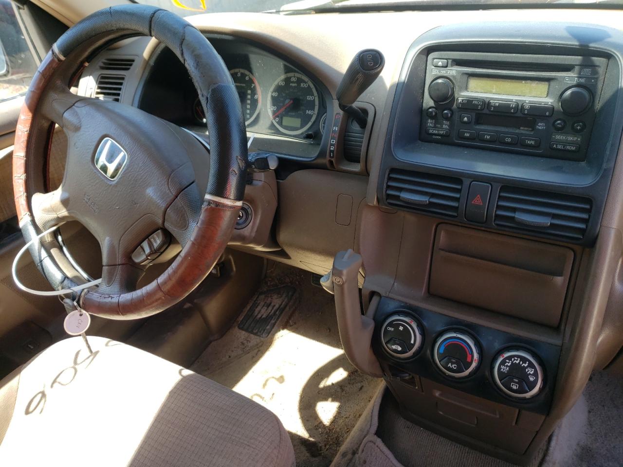 Photo 9 from auction – 2002 HONDA CR-V LX with VIN JHLRD68422C010958
