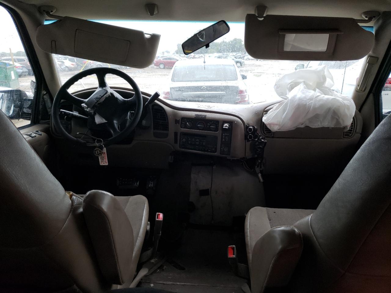 Photo 9 from auction – 2004 CHEVROLET ASTRO with VIN 1GNDM19X34B110795