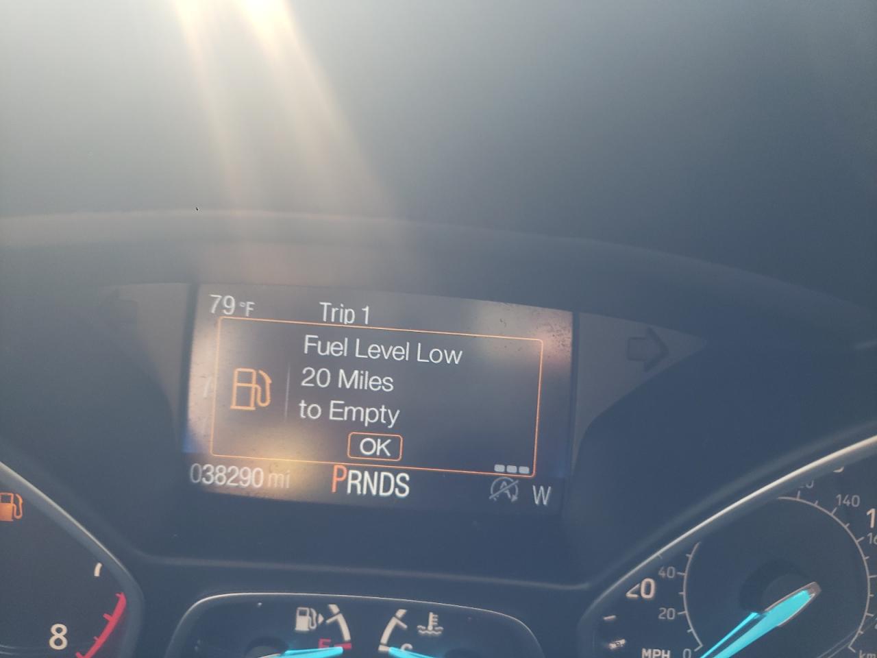 Photo 8 from auction – 2018 FORD ESCAPE SE with VIN 1FMCU9GDXJUA82002