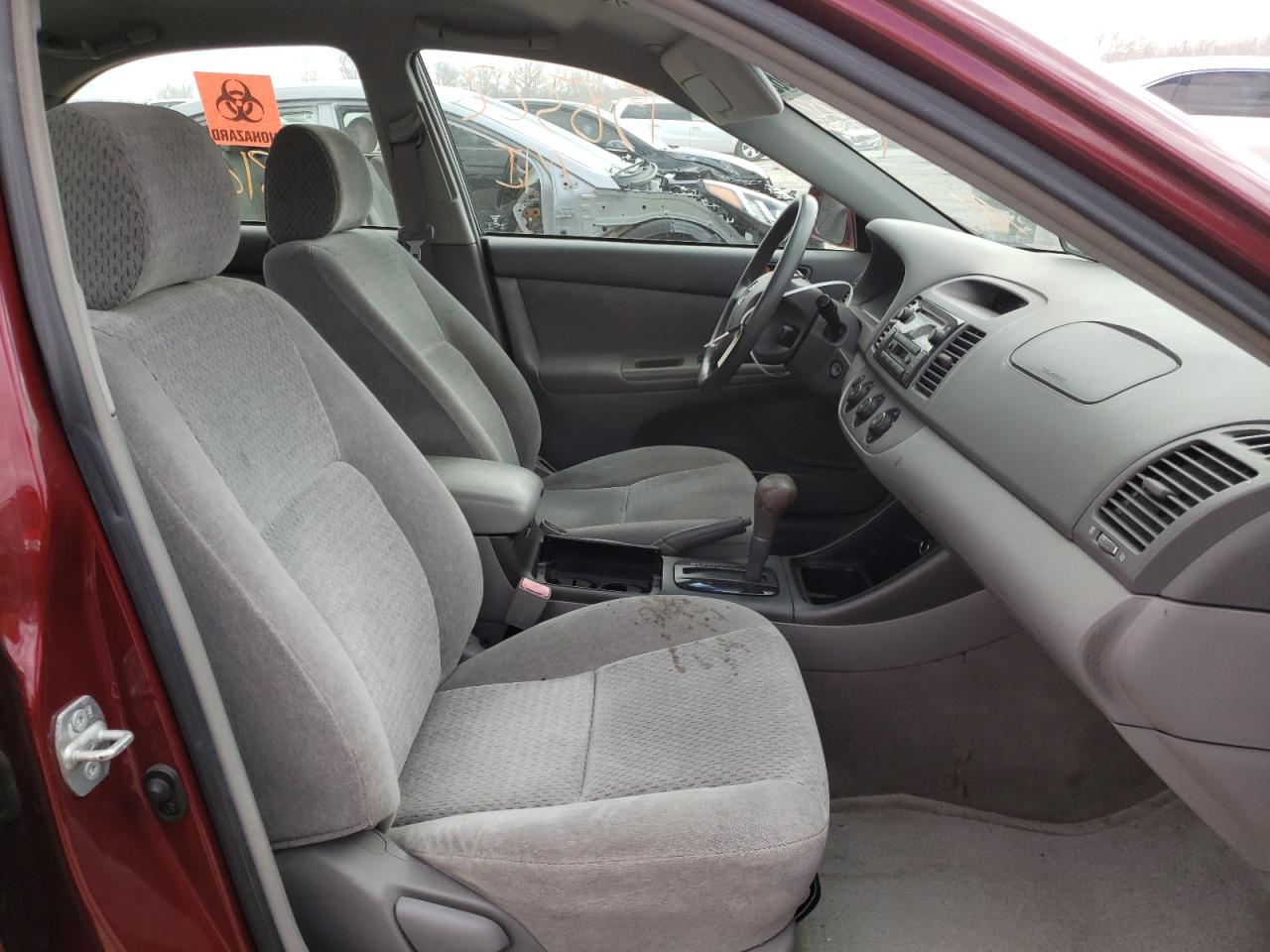 Photo 5 from auction – 2002 TOYOTA CAMRY LE with VIN 4T1BE32K22U564637